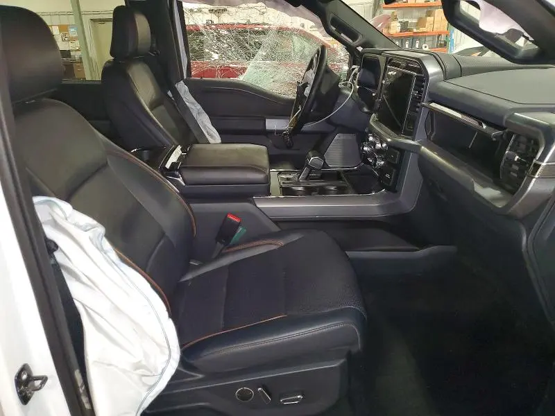 2025 FORD F150 LARIAT  