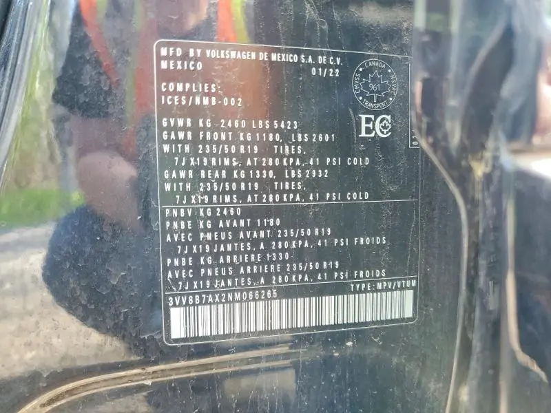 2022 VOLKSWAGEN TIGUAN SE R-LINE BLACK  