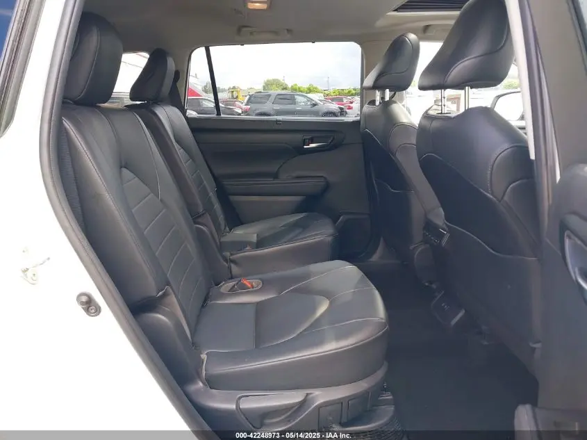 2020 TOYOTA HIGHLANDER HYBRID XLE