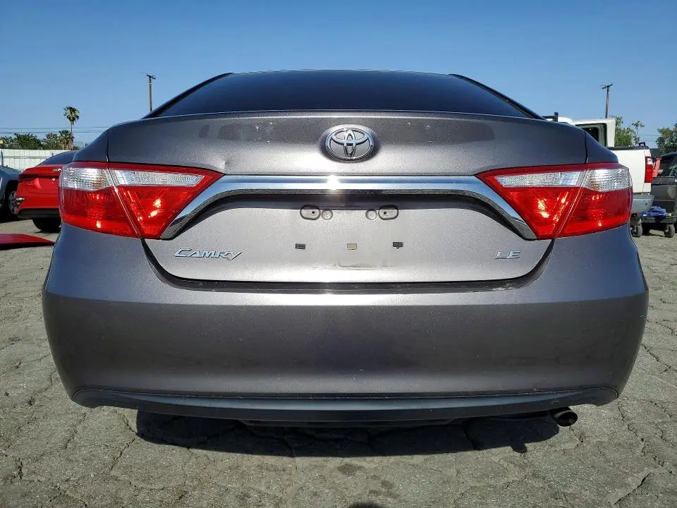 2016 TOYOTA CAMRY LE  