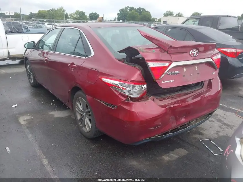 2016 TOYOTA CAMRY SE