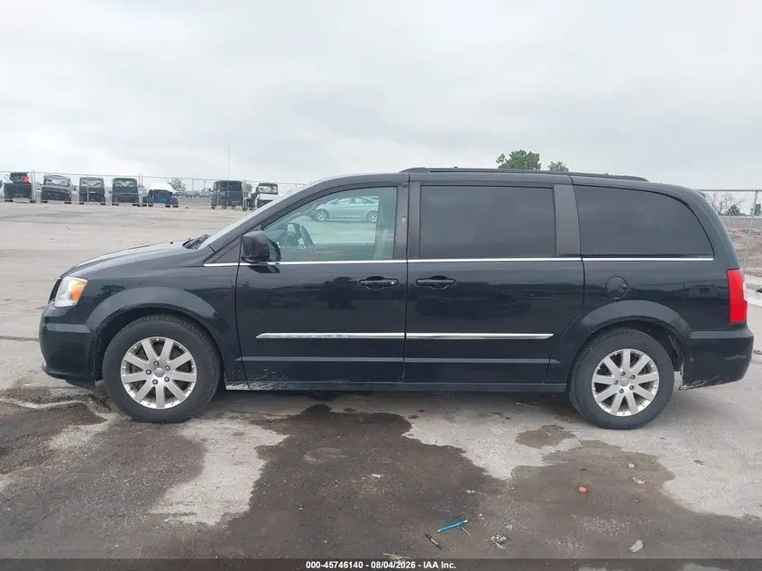 2016 CHRYSLER TOWN & COUNTRY TOURING