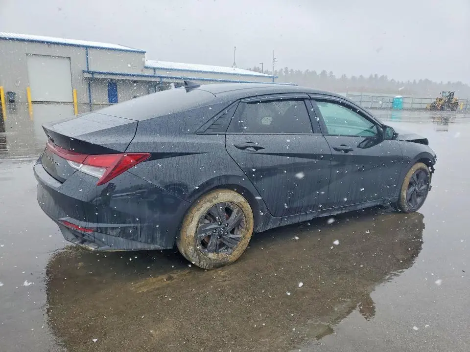 2021 HYUNDAI ELANTRA SEL  