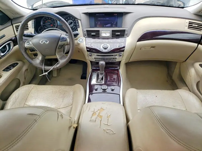 2011 INFINITI M37 X  