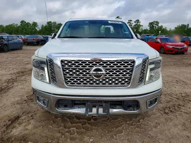 2017 NISSAN TITAN SL  
