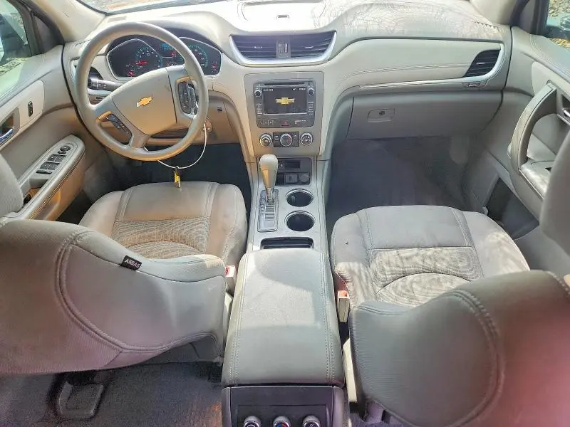2017 CHEVROLET TRAVERSE LS  