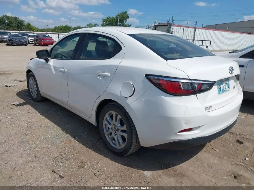 2017 TOYOTA YARIS IA  