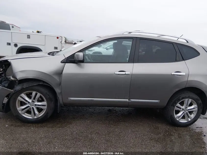 2013 NISSAN ROGUE SV