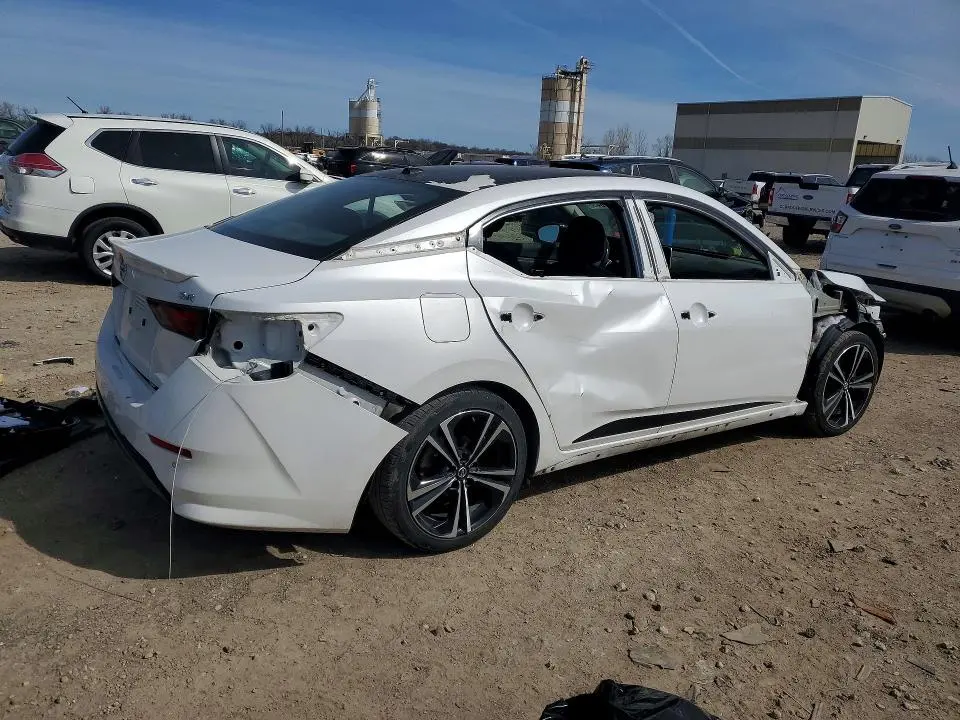 2021 NISSAN SENTRA SR  