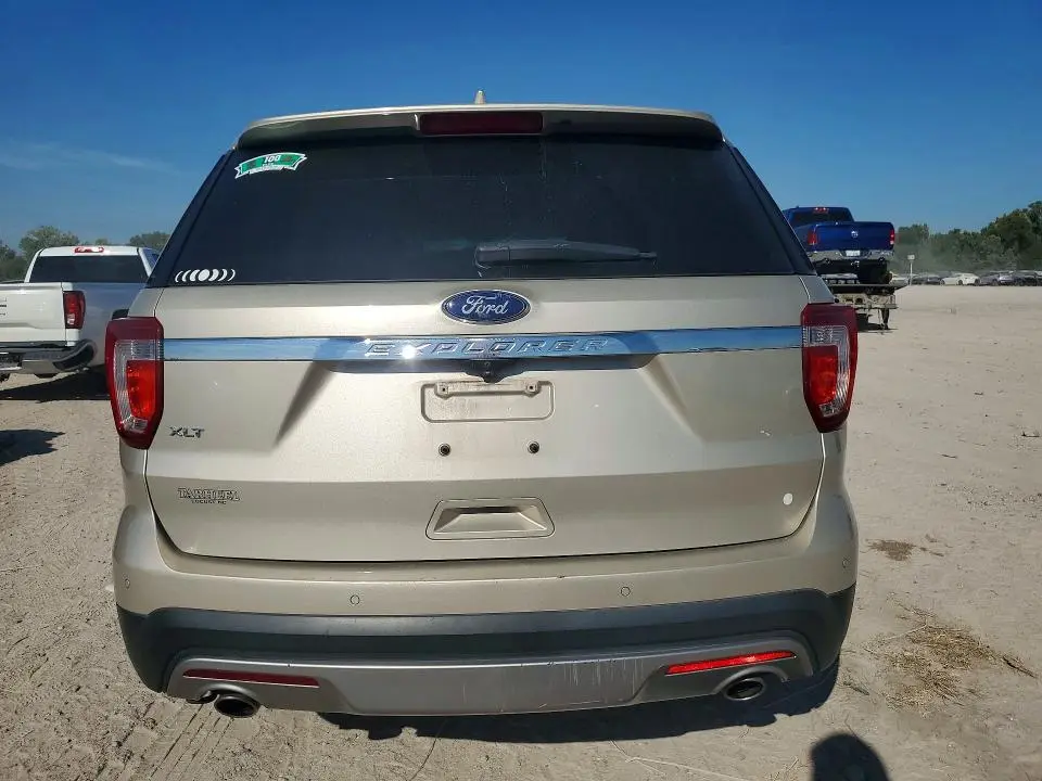 2017 FORD EXPLORER XLT  