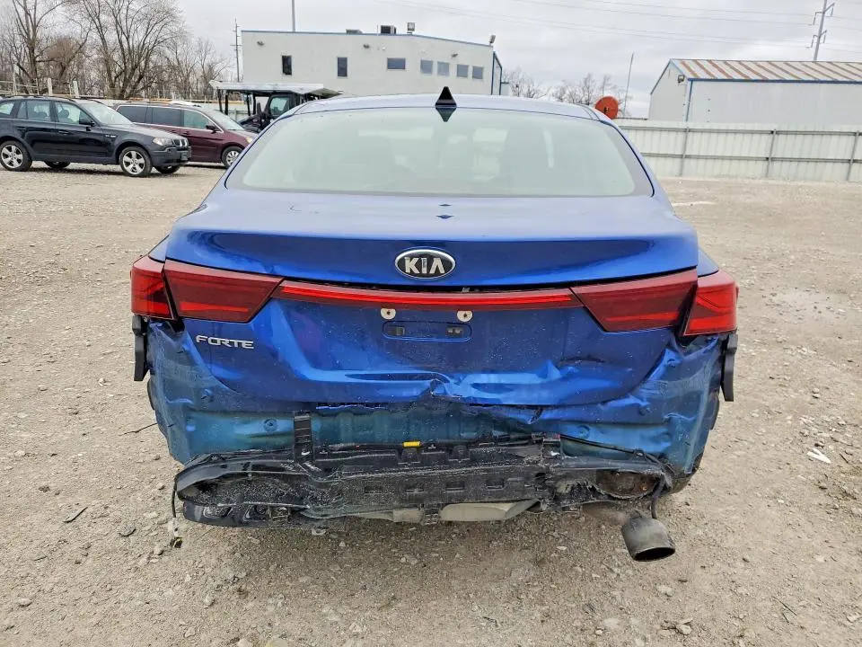 2019 KIA FORTE LXS  
