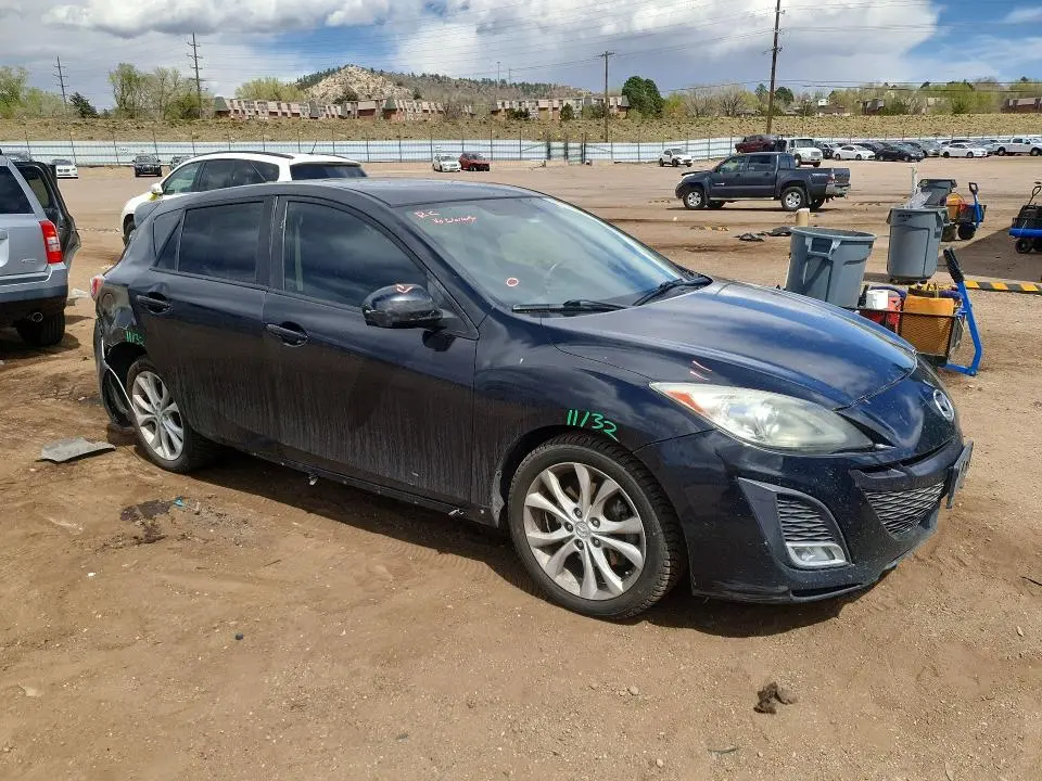 2011 MAZDA 3 S  