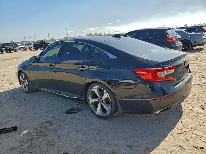 2018 HONDA ACCORD TOURING  