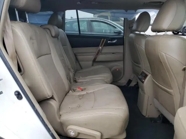 2011 TOYOTA HIGHLANDER LIMITED  