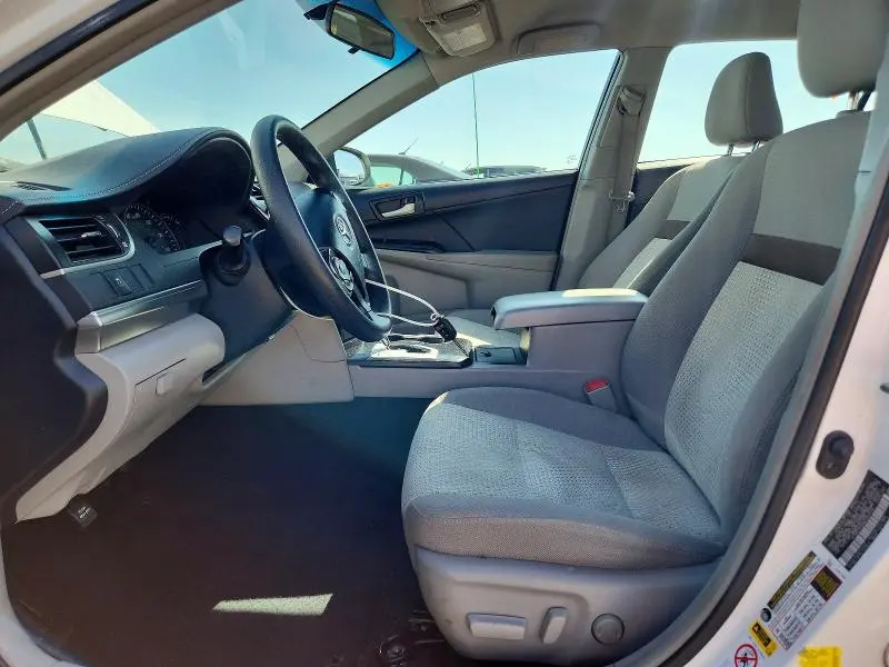 2013 TOYOTA CAMRY LE  
