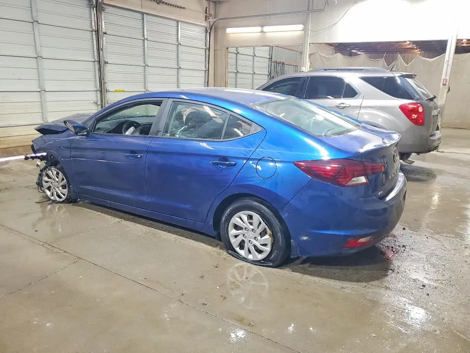 2019 HYUNDAI ELANTRA SE  