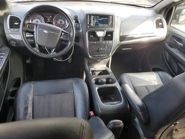 2014 CHRYSLER TOWN & COUNTRY S  