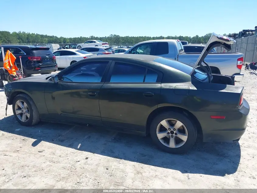 2014 DODGE CHARGER SE