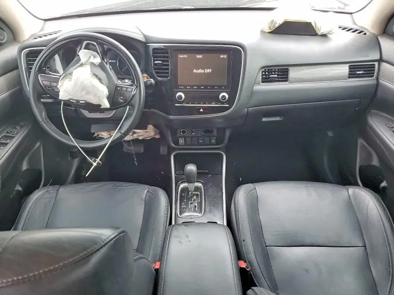 2020 MITSUBISHI OUTLANDER SE  