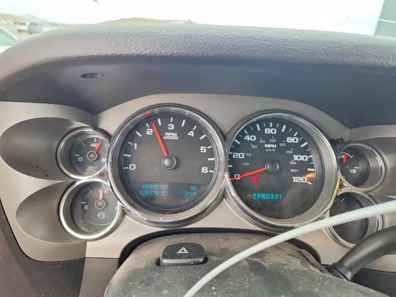 2011 CHEVROLET SILVERADO C1500 LT  