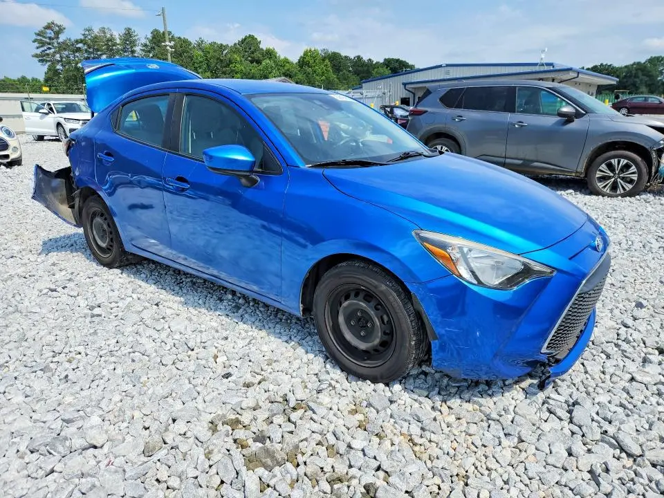 2020 TOYOTA YARIS L  