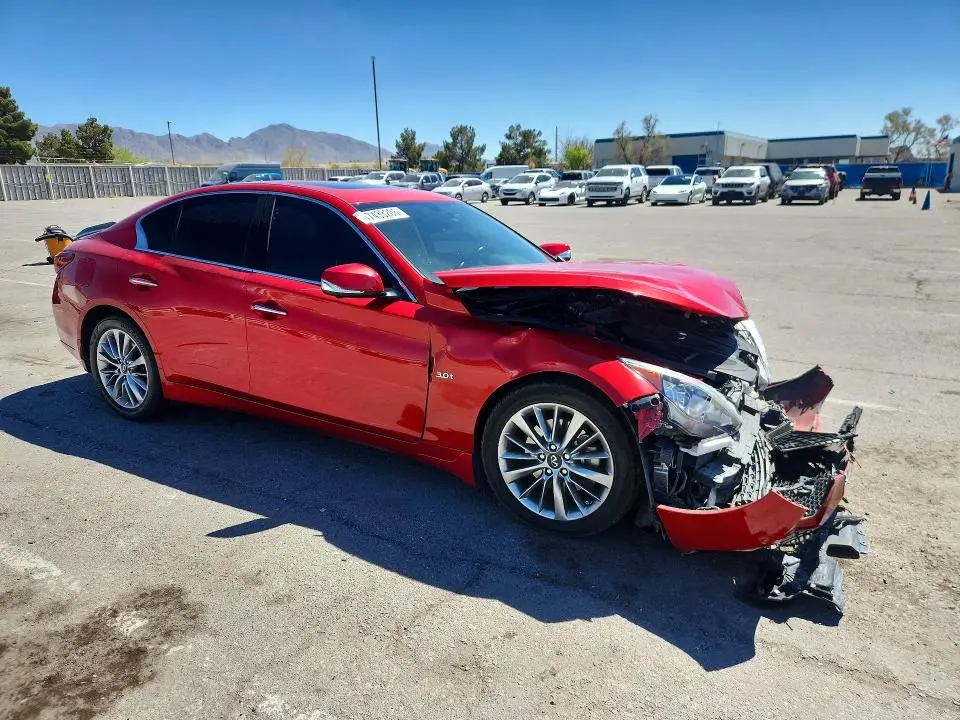 2021 INFINITI Q50 LUXE  