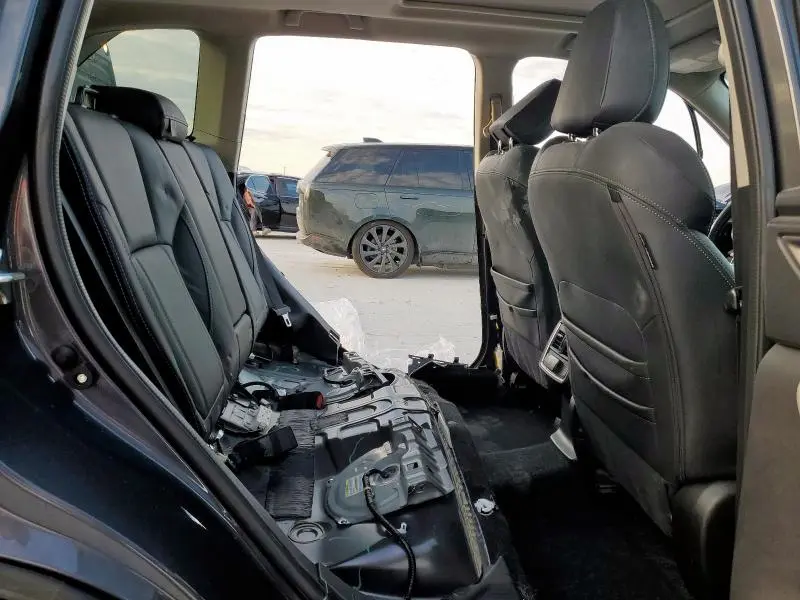 2023 SUBARU FORESTER LIMITED  