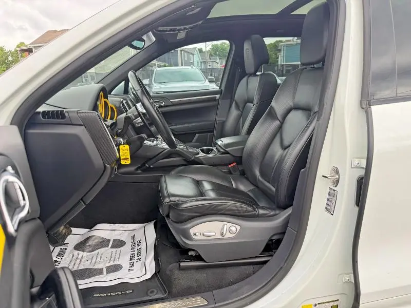 2018 PORSCHE CAYENNE   