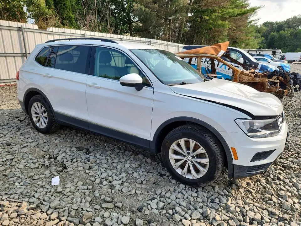 2018 VOLKSWAGEN TIGUAN SE  