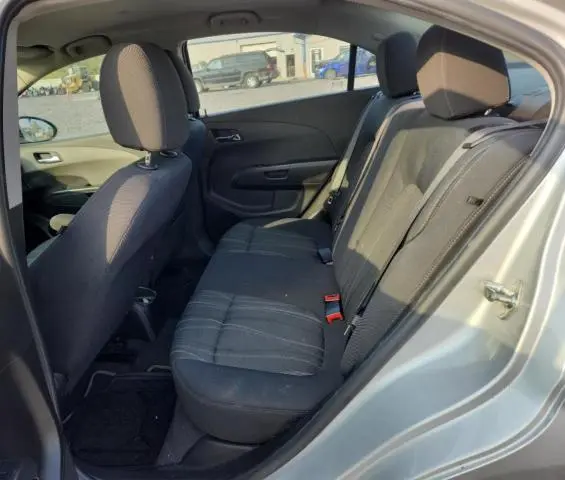 2015 CHEVROLET SONIC LT  