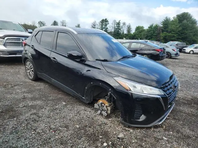 2021 NISSAN KICKS SV  