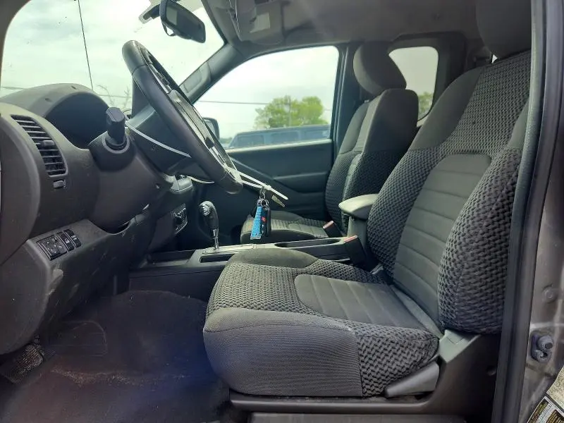 2018 NISSAN FRONTIER SV V6  