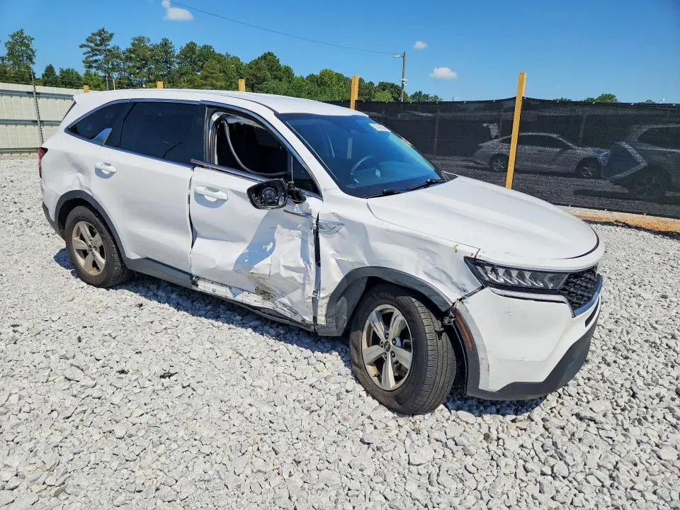 2022 KIA SORENTO LX  