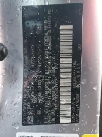 2018 TOYOTA SIENNA LE  