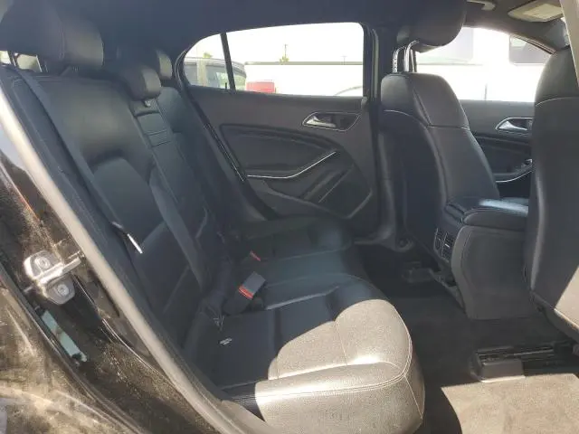 2020 MERCEDES-BENZ GLA 250  