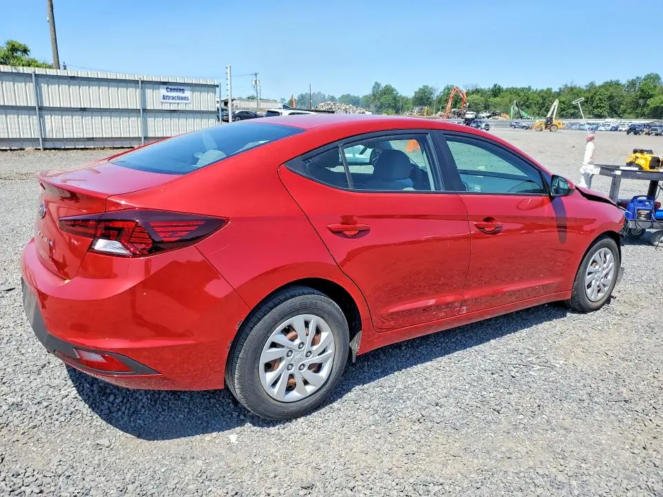 2019 HYUNDAI ELANTRA SE  