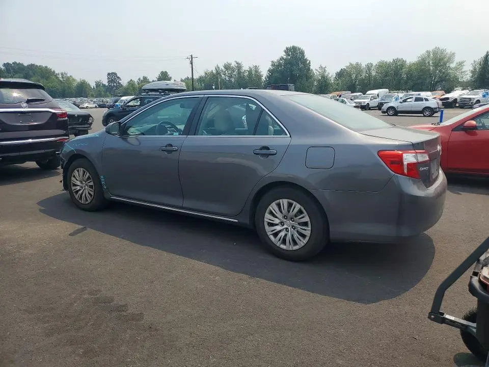 2014 TOYOTA CAMRY LE  