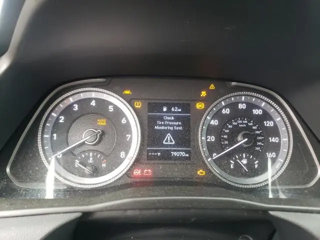 2021 HYUNDAI SONATA SE  