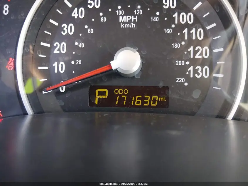 2014 KIA SEDONA LX