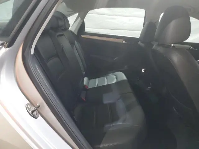 2014 VOLKSWAGEN PASSAT S  