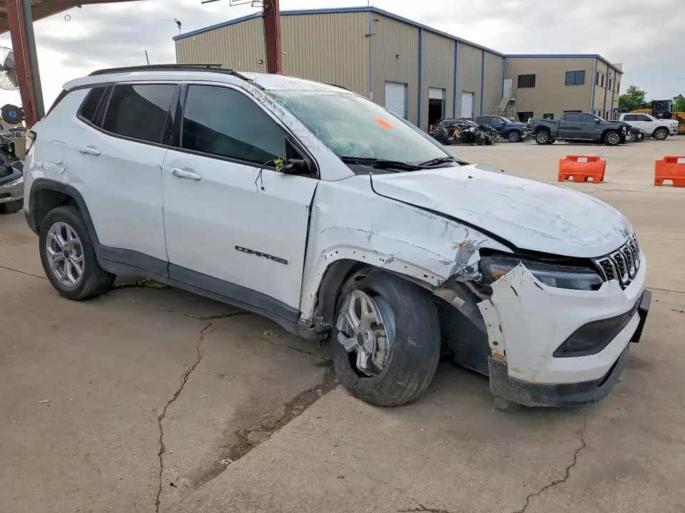 2025 JEEP COMPASS LATITUDE  