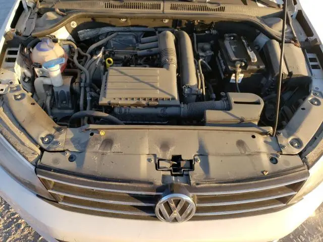 2016 VOLKSWAGEN JETTA SE  