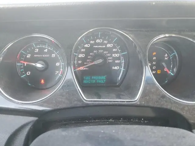 2011 FORD TAURUS LIMITED  