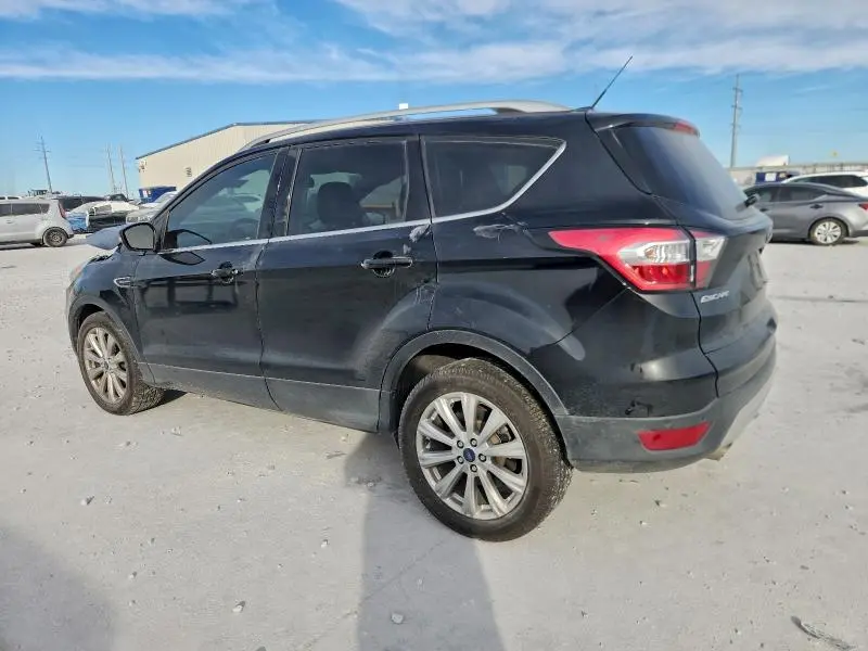 2017 FORD ESCAPE TITANIUM  