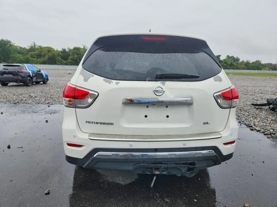 2014 NISSAN PATHFINDER SL  