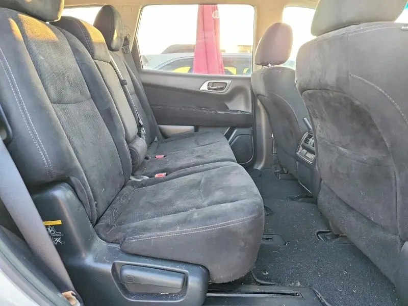 2014 NISSAN PATHFINDER SV  