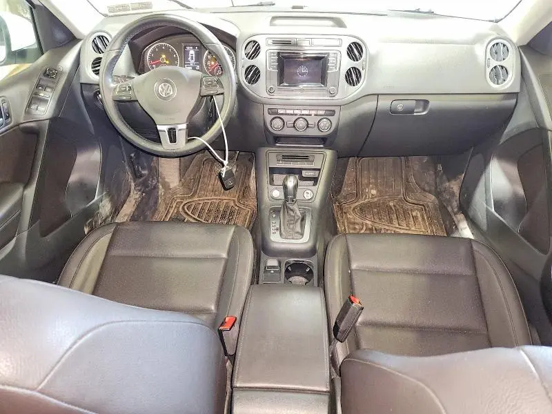 2016 VOLKSWAGEN TIGUAN   
