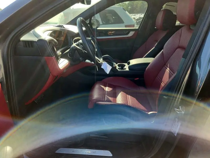 2024 PORSCHE CAYENNE COUPE  