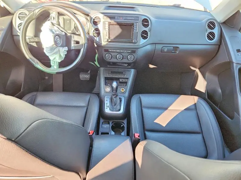 2017 VOLKSWAGEN TIGUAN   