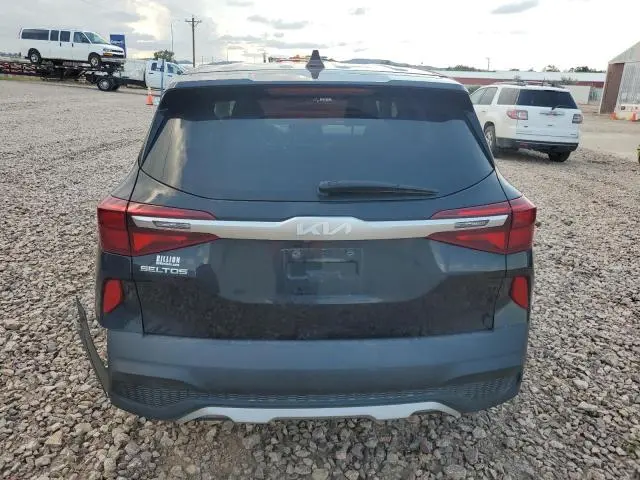 2022 KIA SELTOS LX  